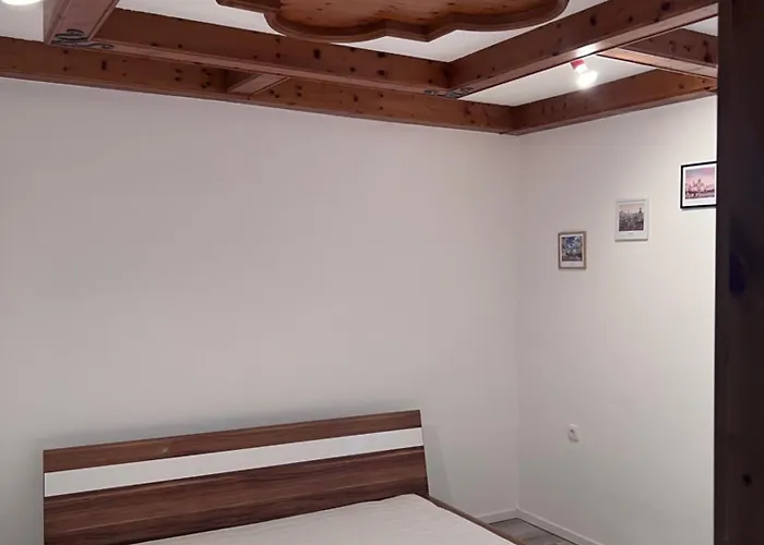 Apartment Royal Raciing 4 *